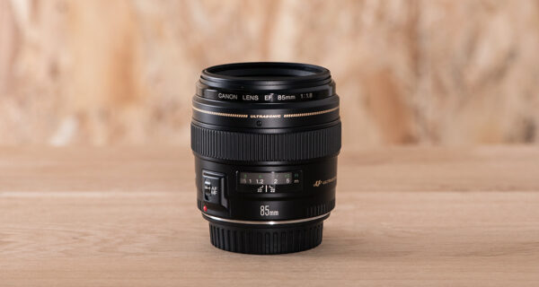 Canon EF 85mm f/1.8 USM