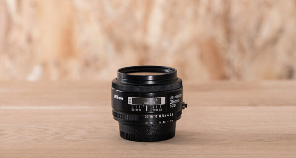 Nikon AF 28mm f/2.8D
