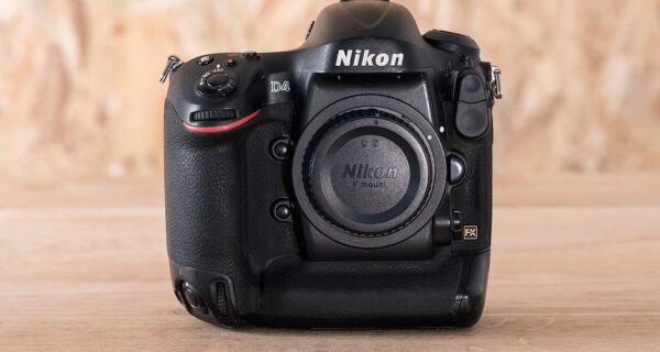 Nikon D4