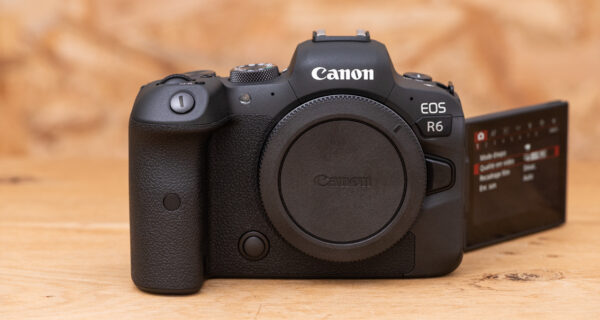 Canon EOS R6