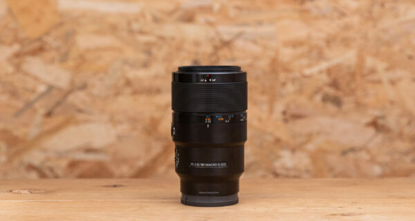 Sony FE 90mm f/2,8 Macro G OSS