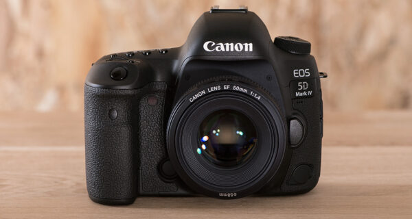 Pack Canon 5D Mark IV + 50mm f/1,4